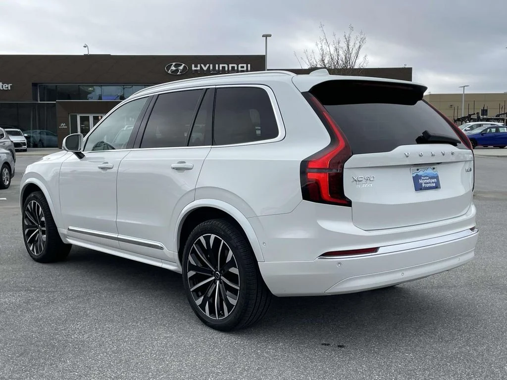 2026 Volvo XC90 Plus - Photo 22