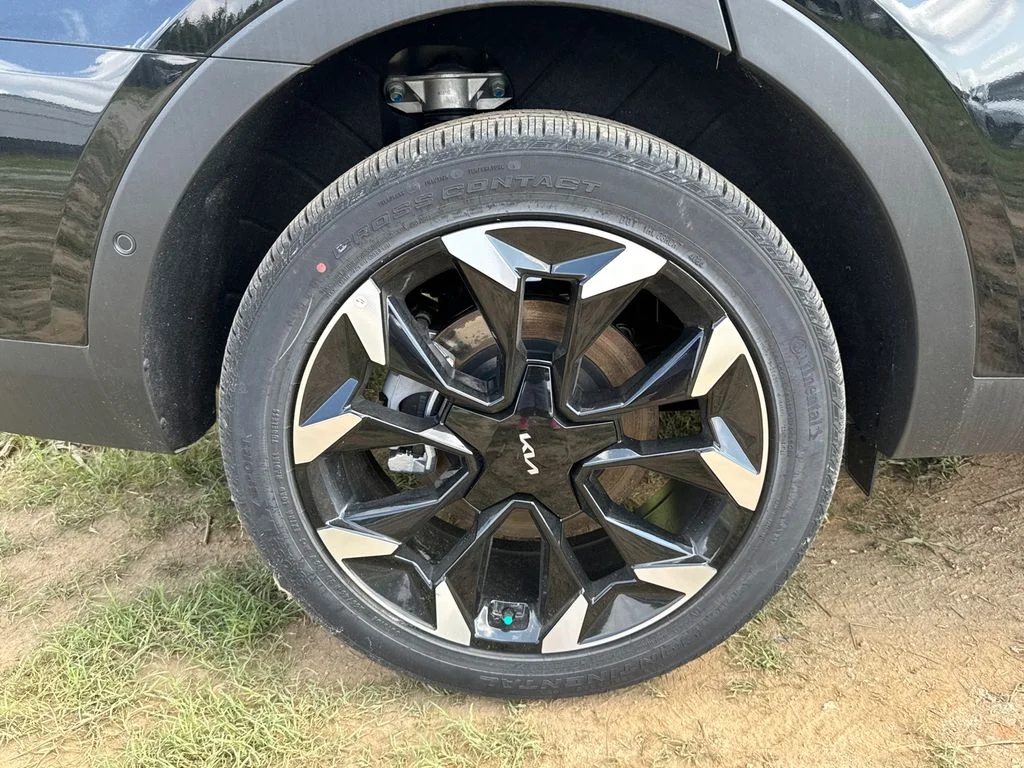 2025 Kia Sorento SX - Photo 17