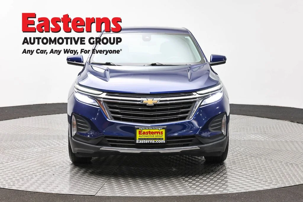 Used 2022 Blue Chevrolet LT image 2