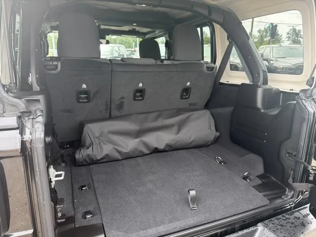 New 2025 Black Clear-Coat Exterior Paint Jeep Sport S image 15