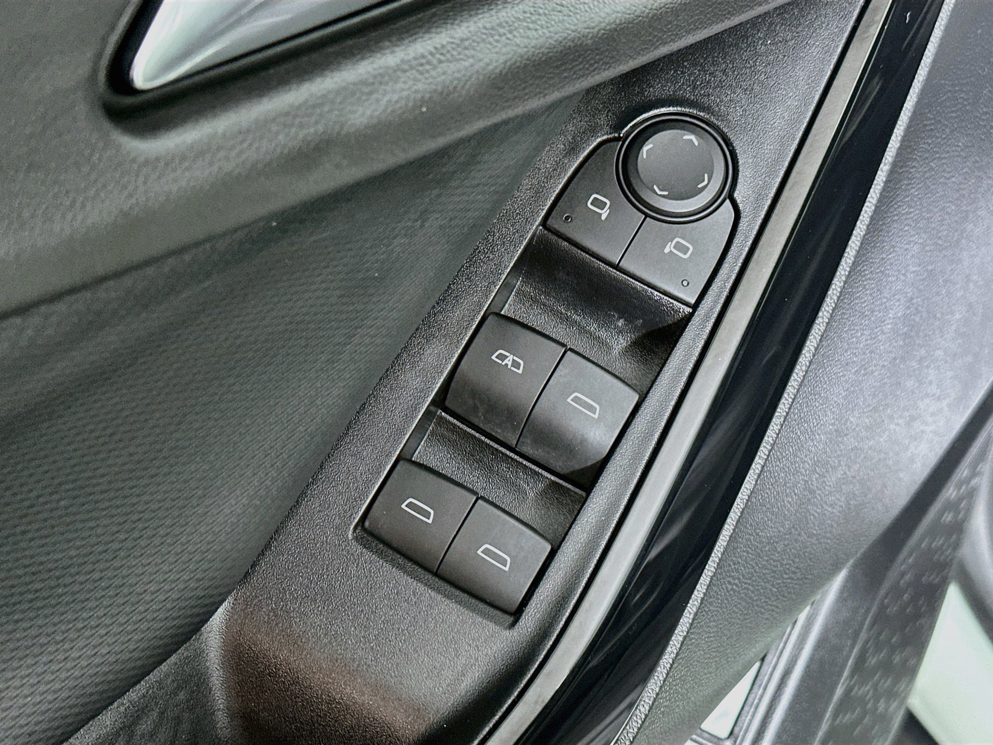 Used 2025 Cacti Green Chevrolet AWD LT image 19