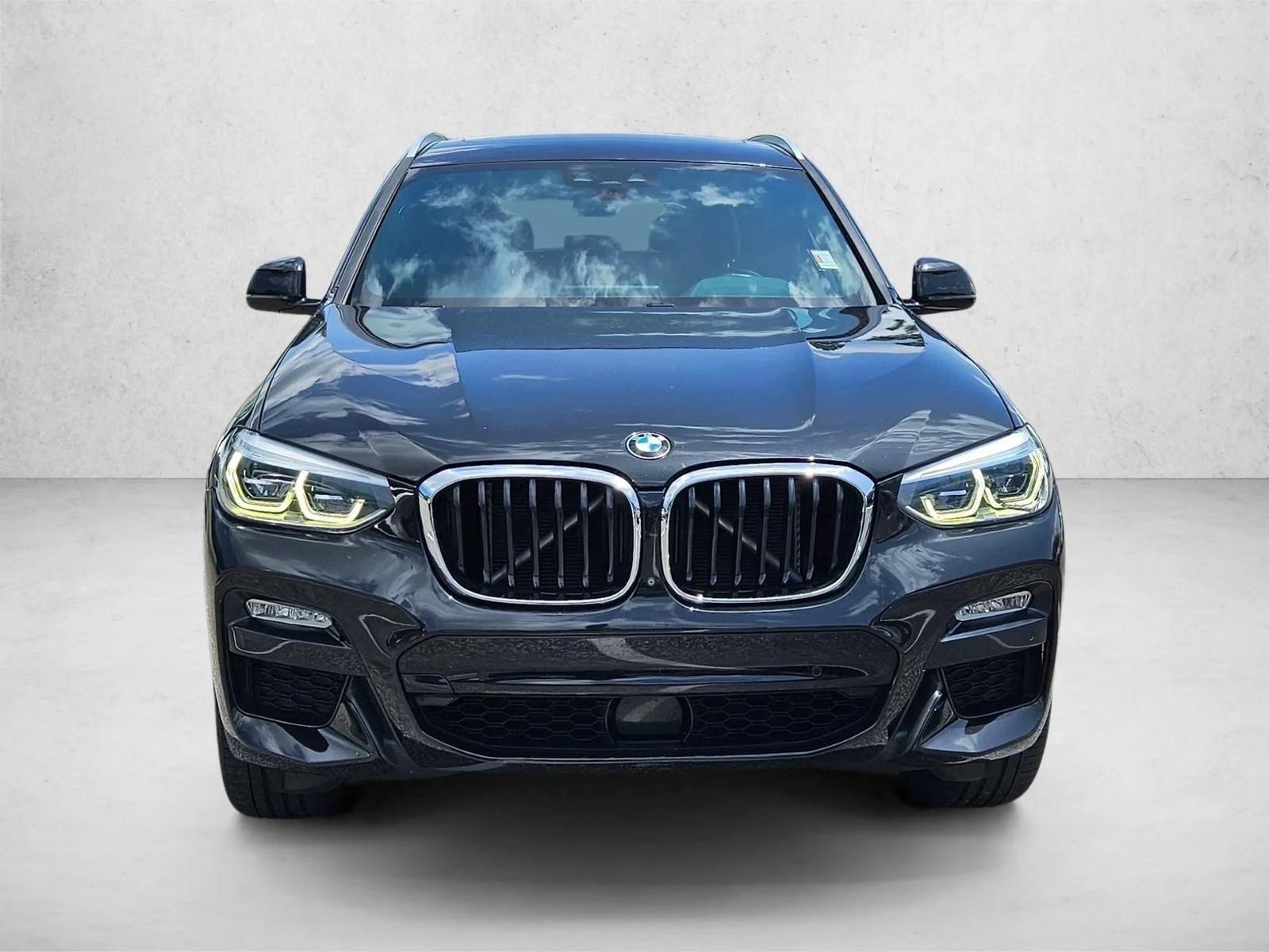 Used 2018 Black Sapphire Metallic BMW xDrive30i image 3