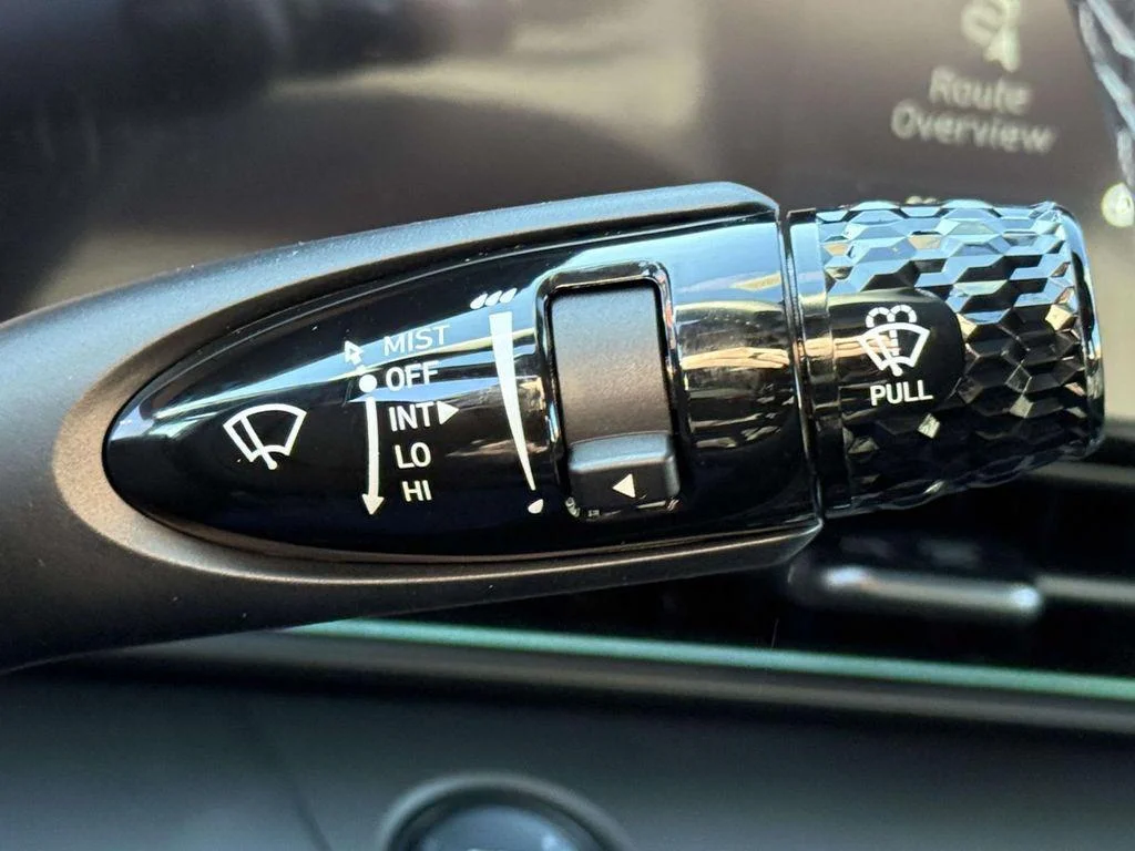 2025 Hyundai Elantra Blue - Photo 26