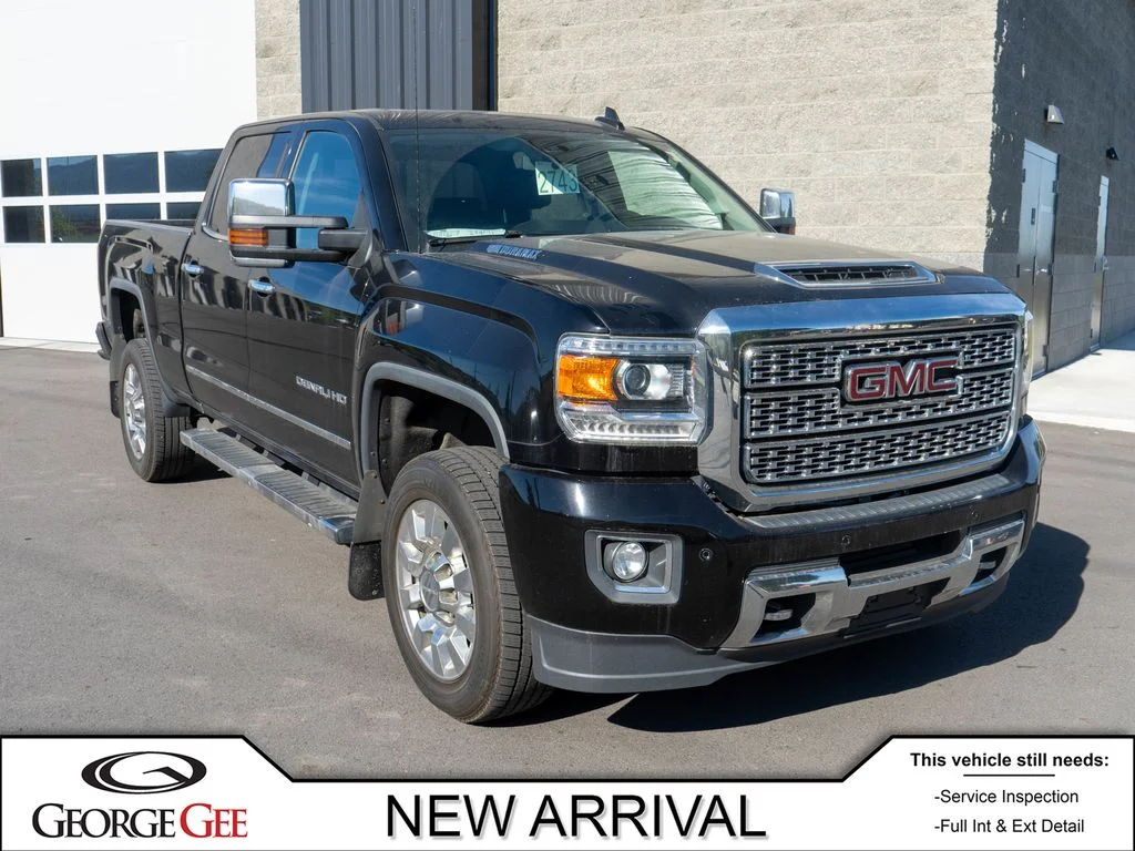 2018 GMC Sierra Denali 4x4 Crew Cab Standard Box's photo