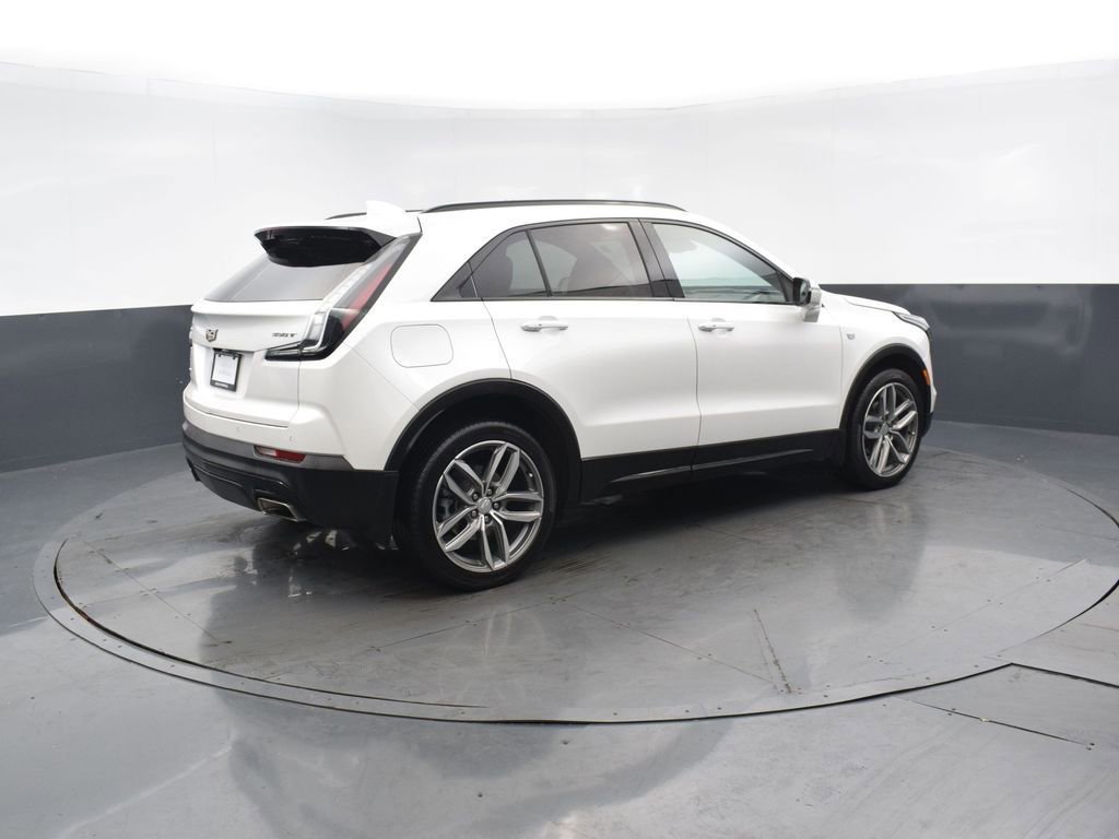2023 CADILLAC XT4 - Image 5