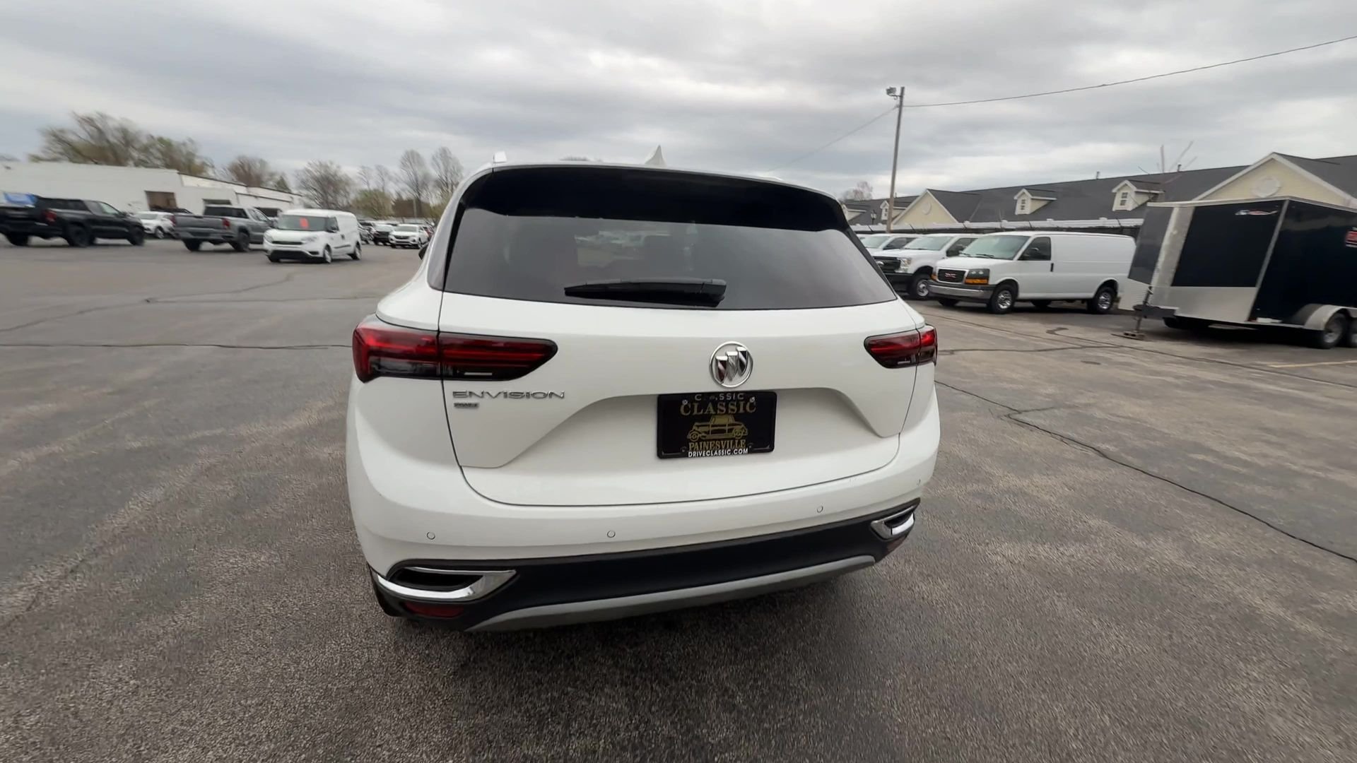 Used 2023 Summit White Buick Essence image 7