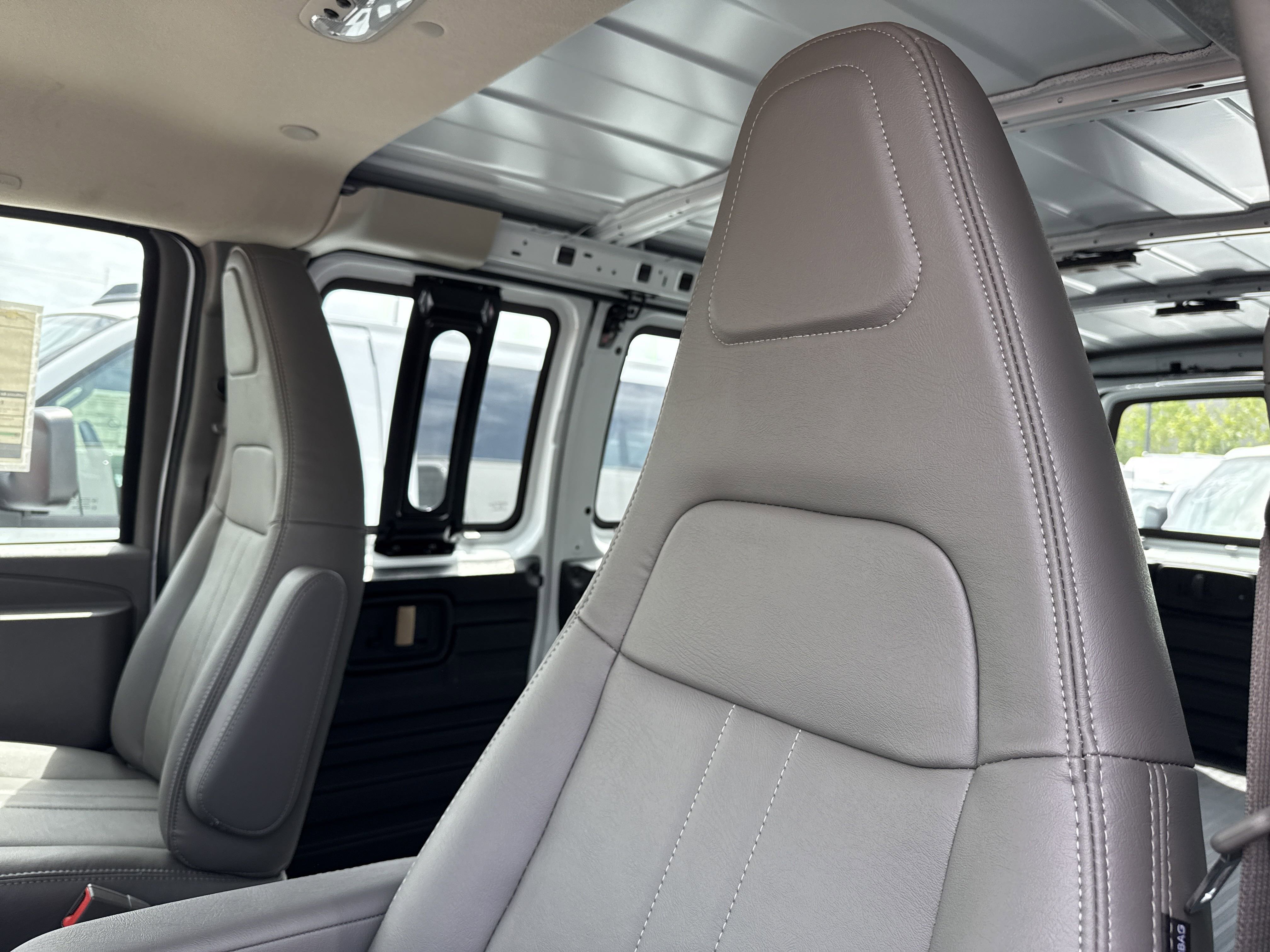 2025 Chevrolet Express Cargo Work Van - Photo 11