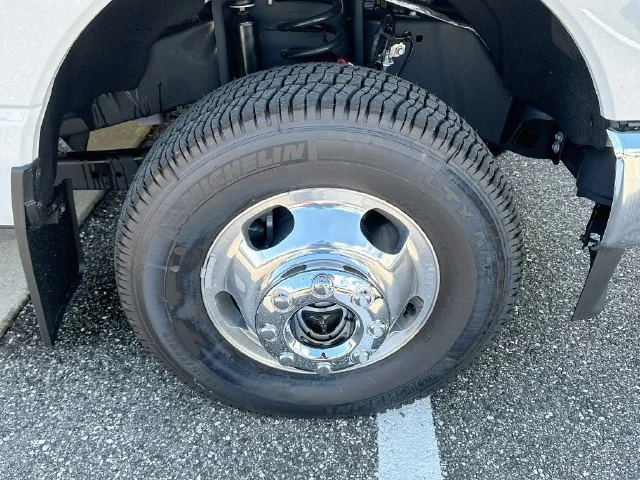 New 2026 Ford F-350SD Lariat