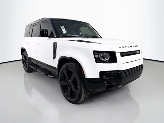 New 2026 Fuji White Land Rover X-Dynamic SE image 3