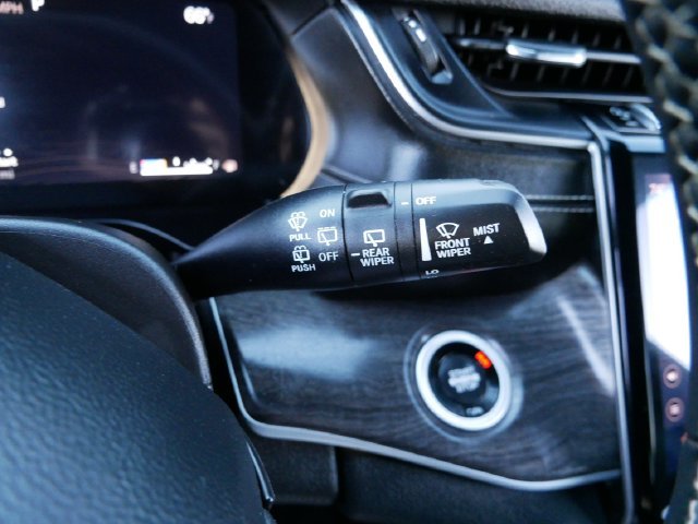 Certified Used 2025 Silver Zynith Jeep Limited image 27