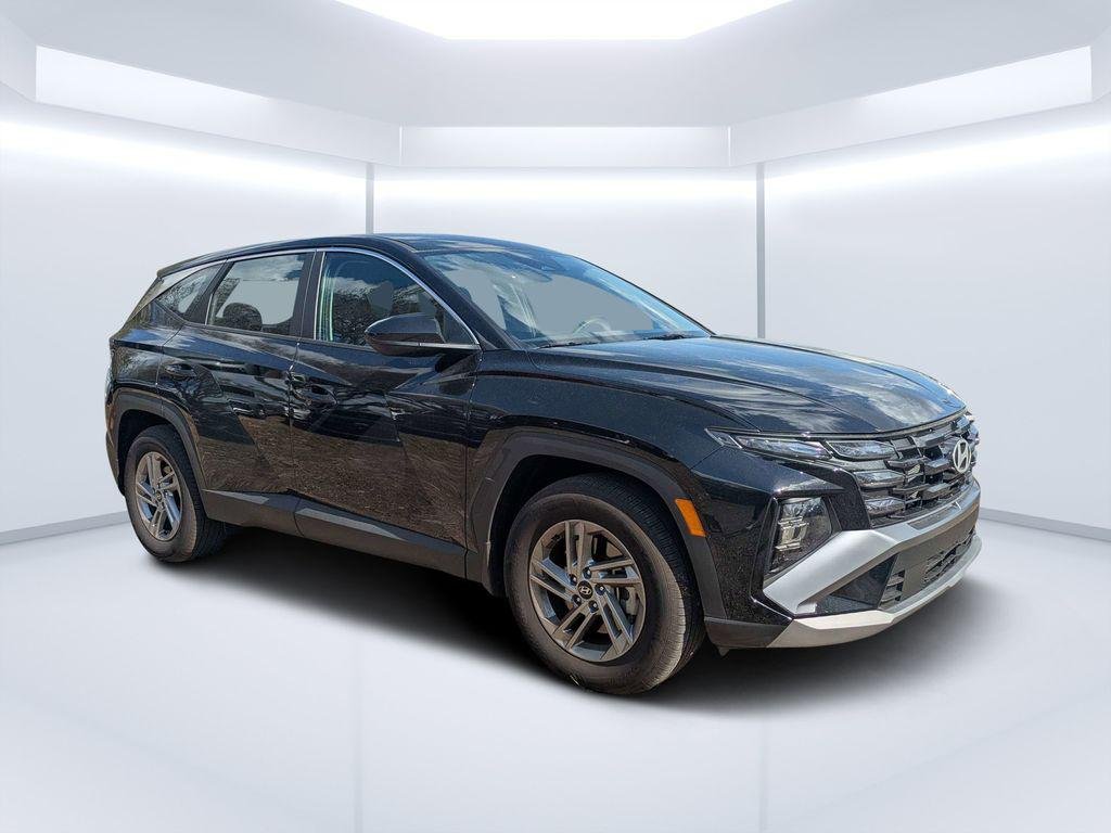 New 2026 Black Hyundai SE FWD image 1