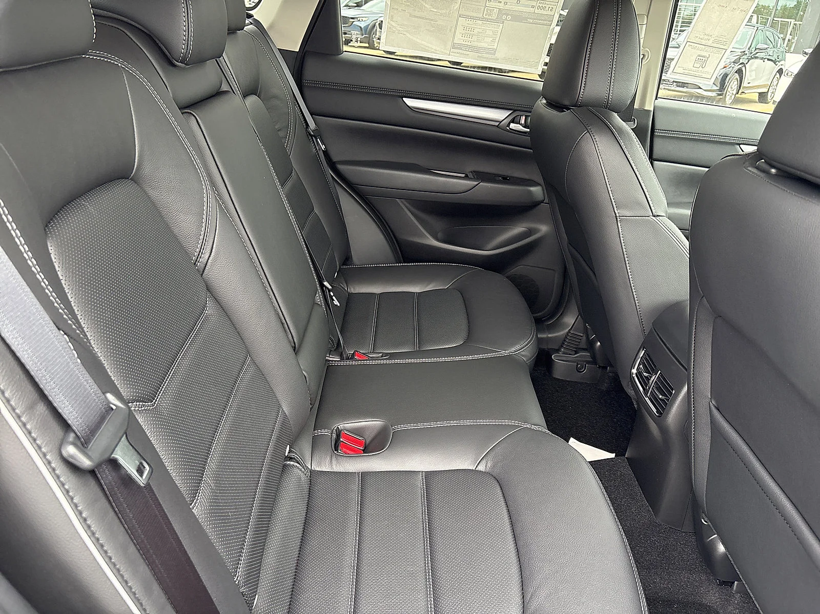 2025 Mazda CX-5 S Preferred package - Photo 8