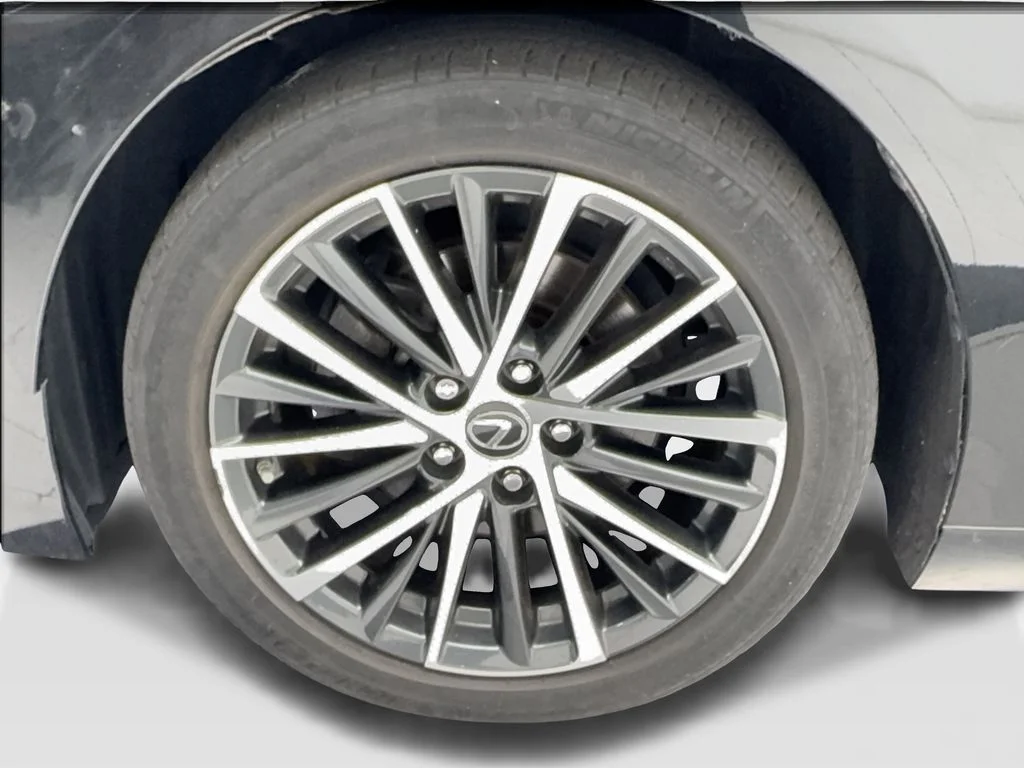 Used 2023 Black Lexus 350 image 13
