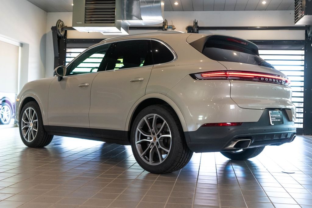 Used 2025 Beige Porsche Base image 3