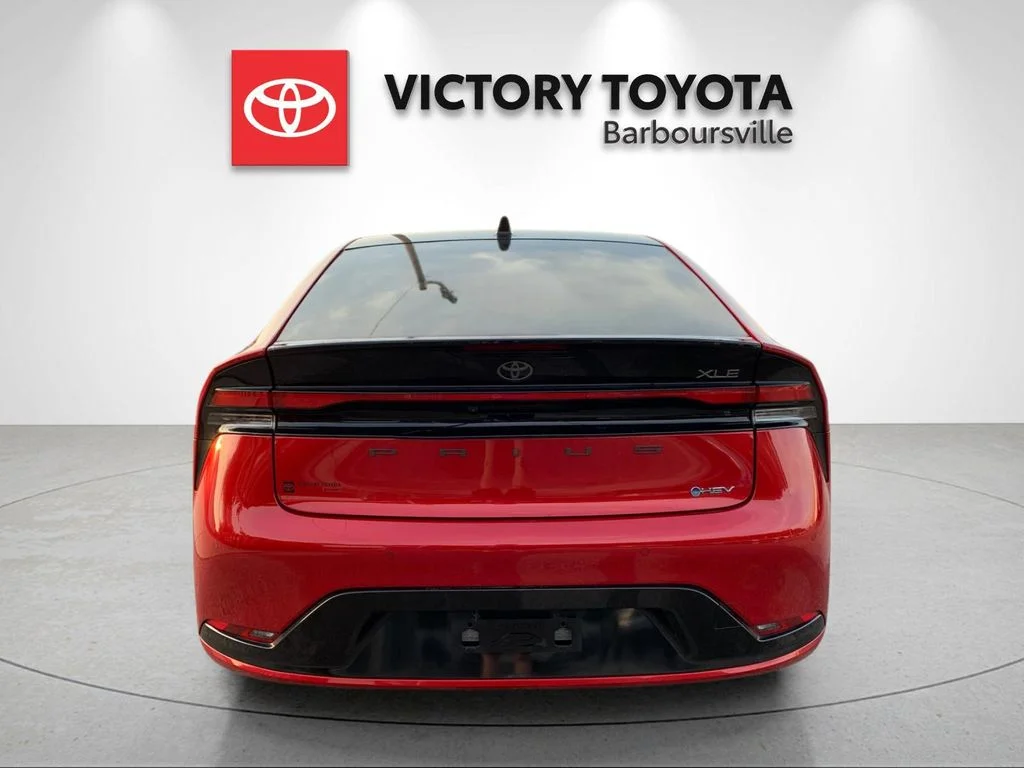 Used 2024 Red Toyota XLE image 4