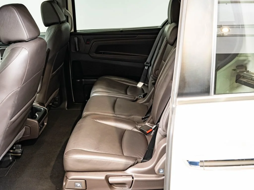 Used 2019 White Honda EX-L image 44