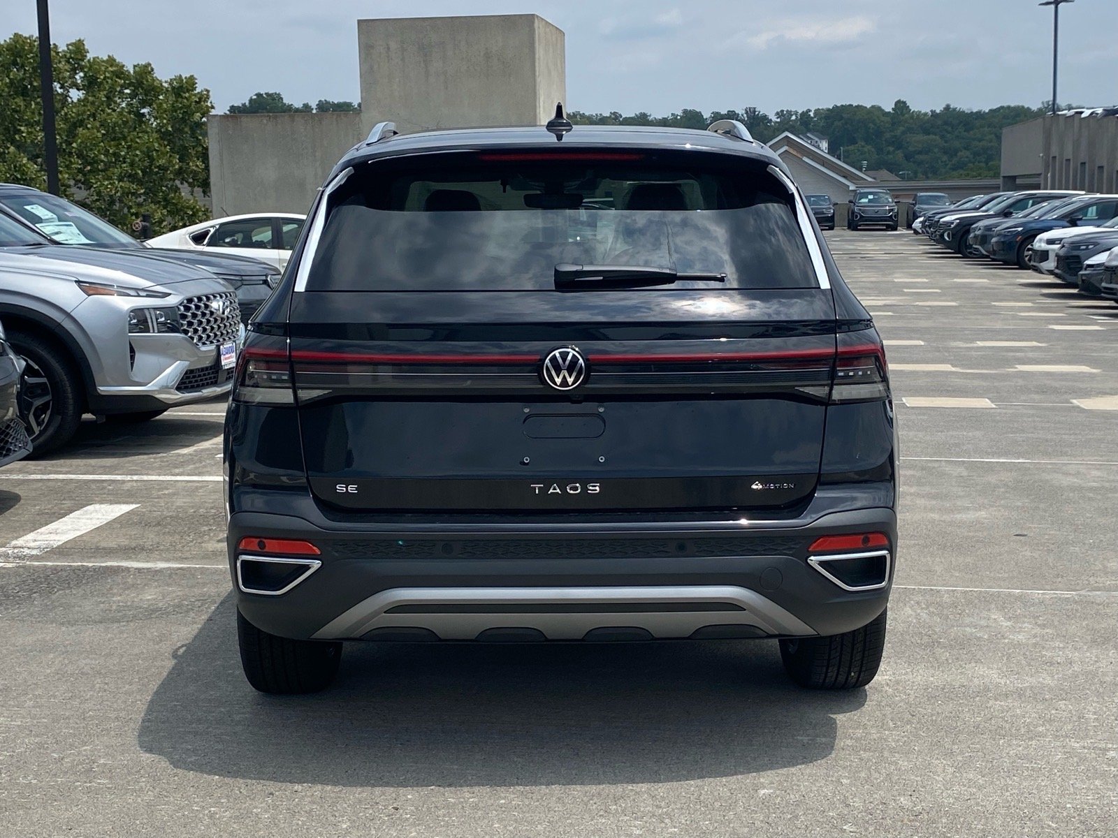 New 2026 Black Volkswagen 1.5T SE image 4