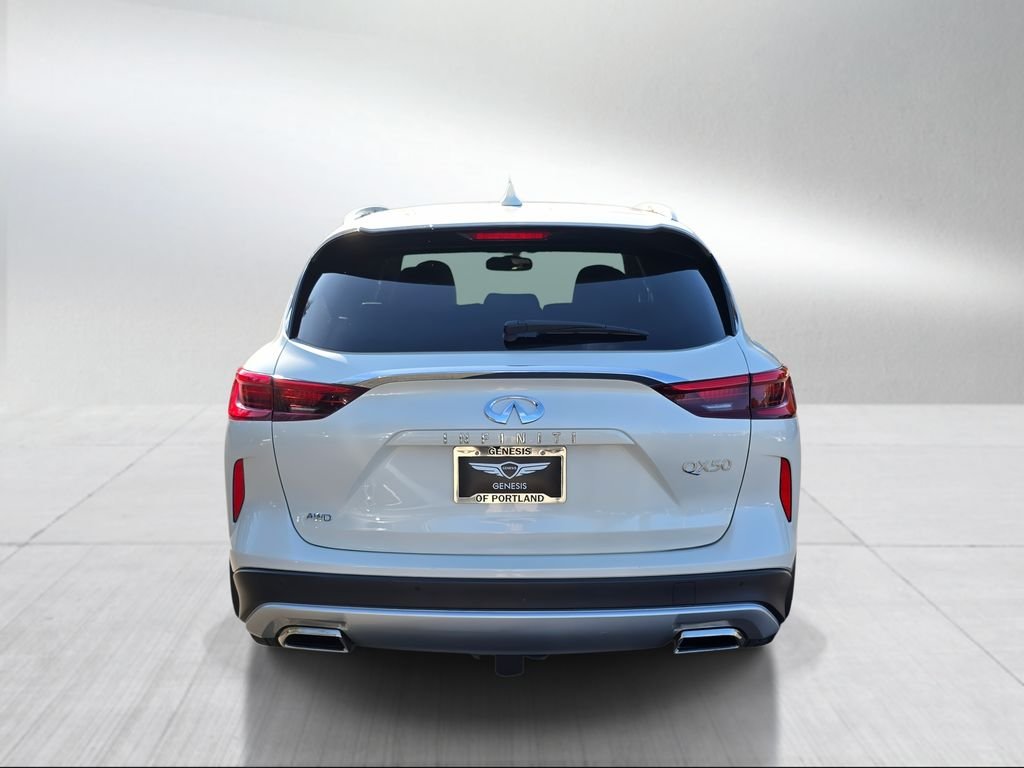 Used 2020 Majestic White INFINITI Autograph image 4