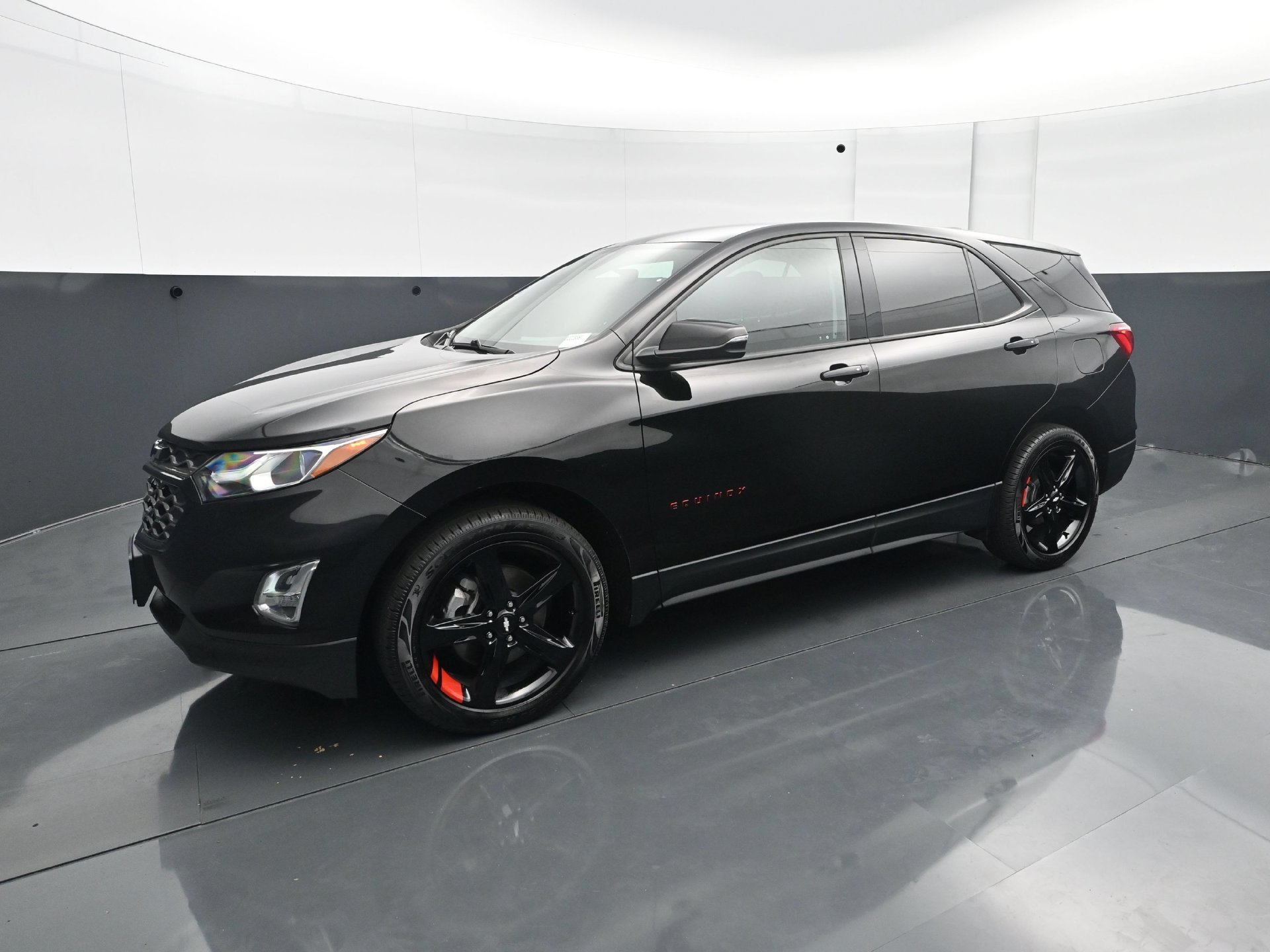 Used 2019 Chevrolet Equinox LT with VIN 2GNAXVEXXK6221836 for sale in White Bear Lake, Minnesota