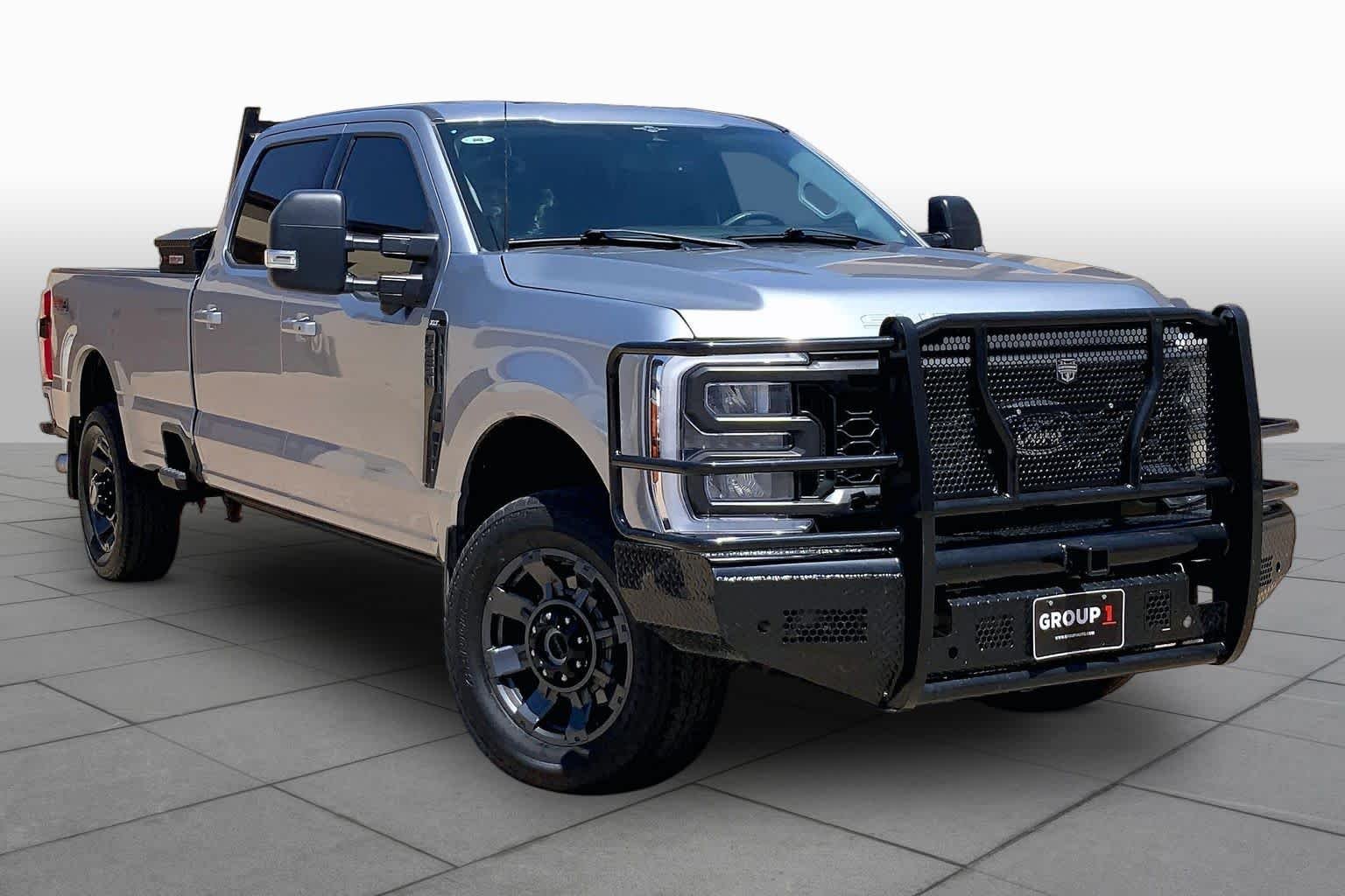Certified Used 2023 Iconic Silver Metallic Ford XLT image 3