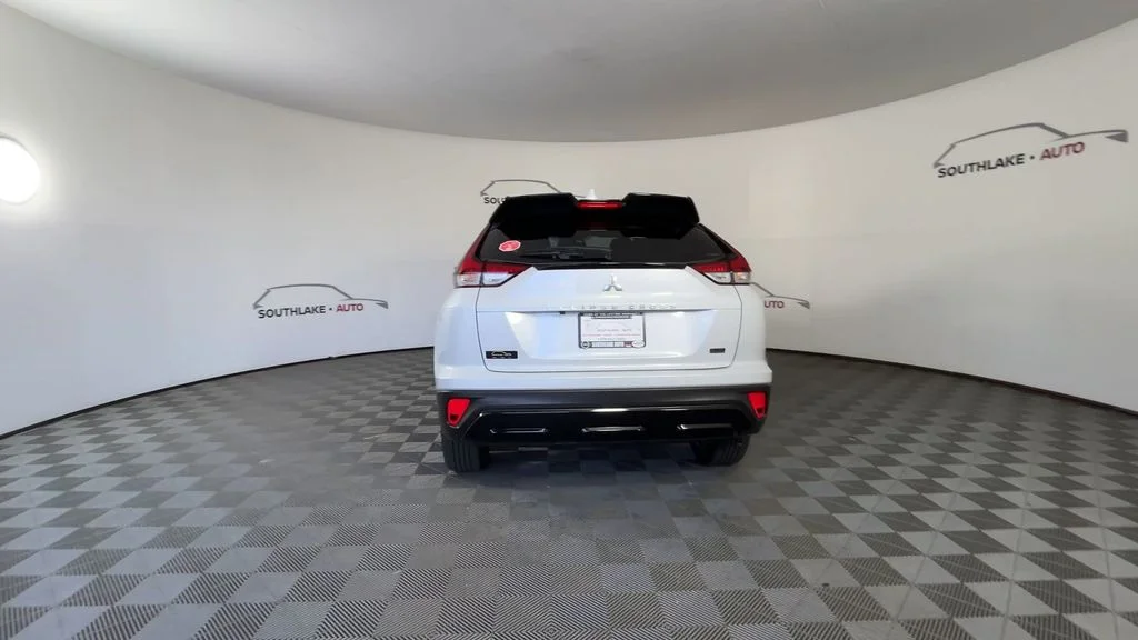New 2025 White Mitsubishi BLACK EDITION 1.5T S-AWC image 8