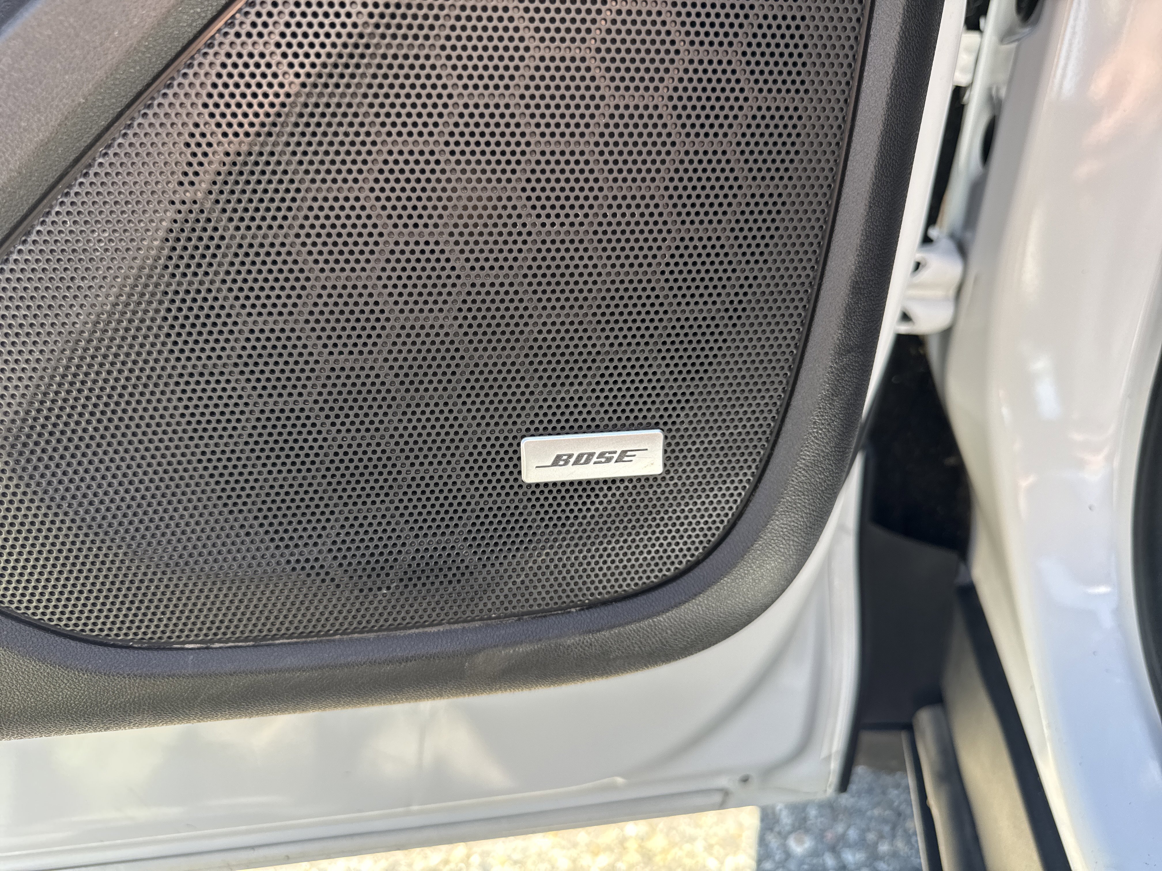 Used 2018 Summit White GMC SLT Diesel image 18