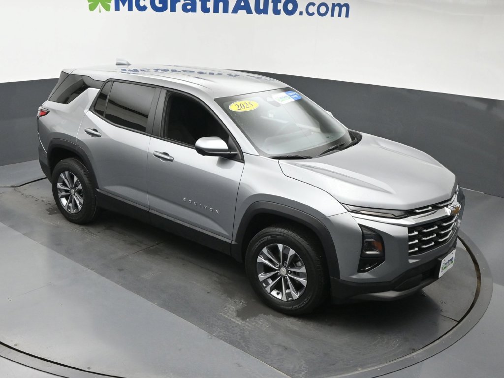 Used 2025 Gray Chevrolet LT image 3