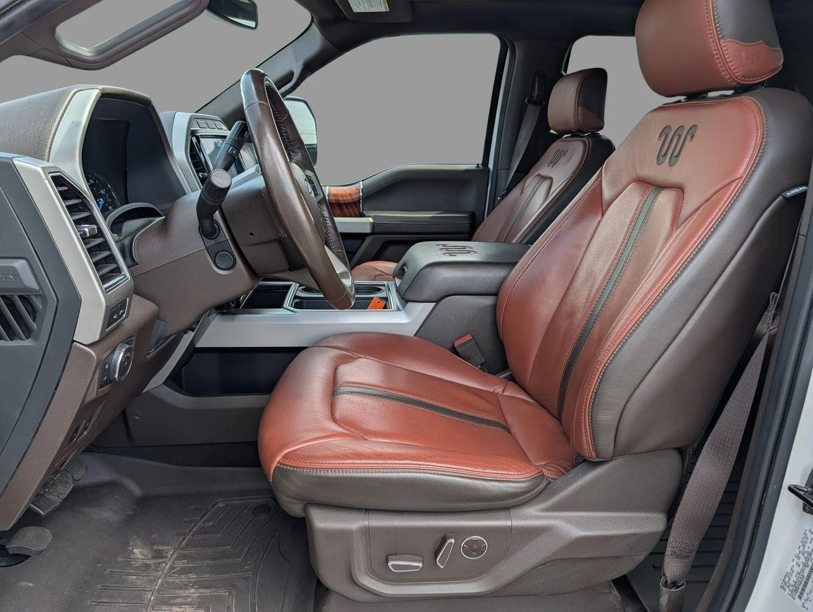 Used 2022 Star White Metallic Tri-Coat/Stone Gray Ford King Ranch image 12