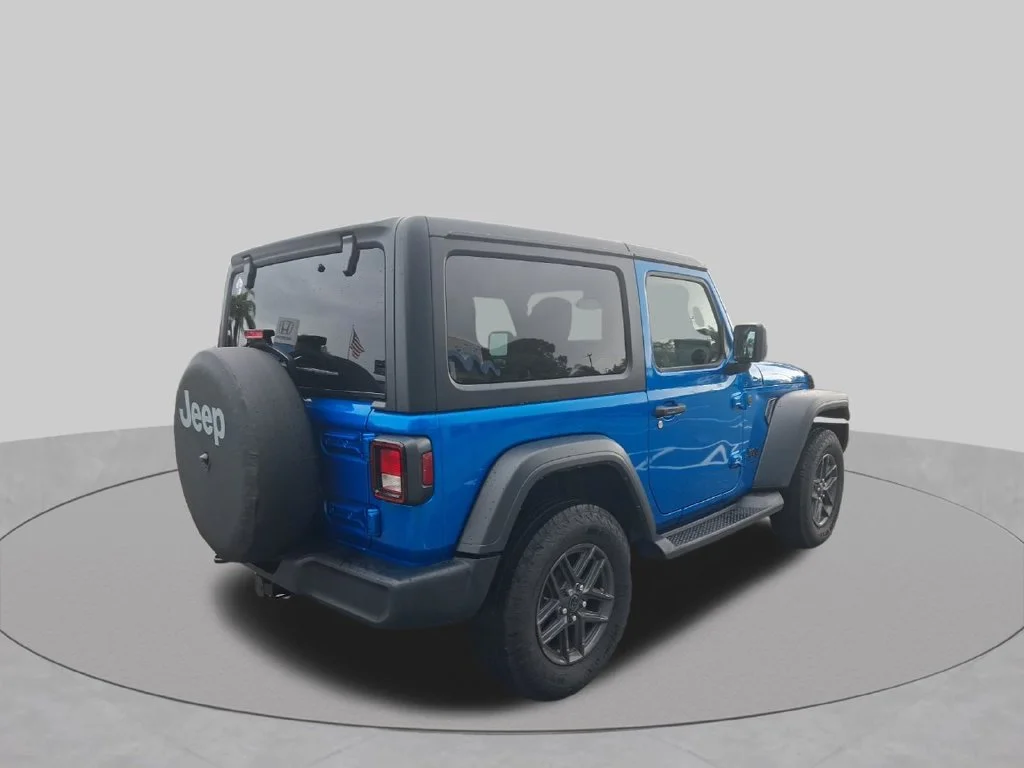 Used 2025 Blue Jeep Sport S image 8