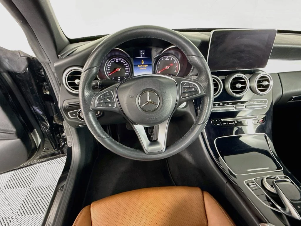 Used 2017  Mercedes-Benz C 300 image 12