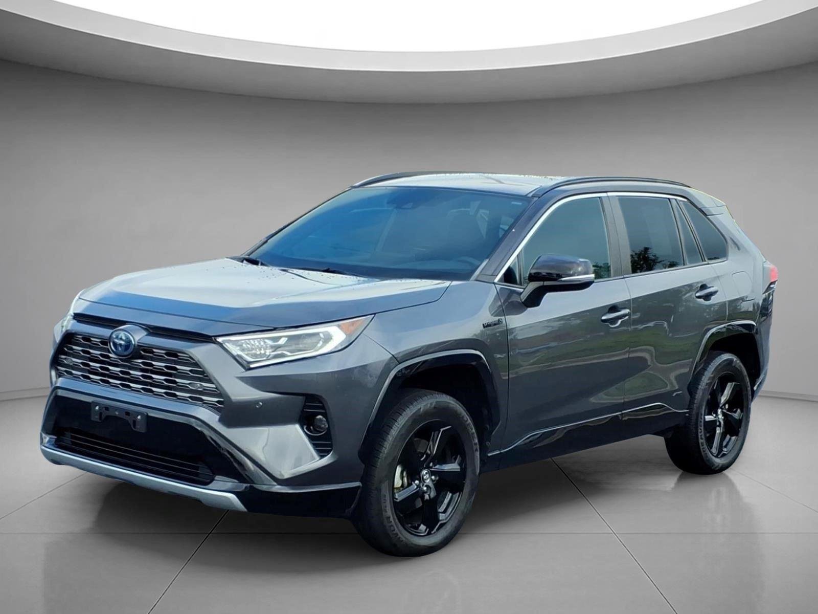 Used 2020 Magnetic Gray Metallic w/Midnight Black Roof Toyota Hybrid XSE image 1