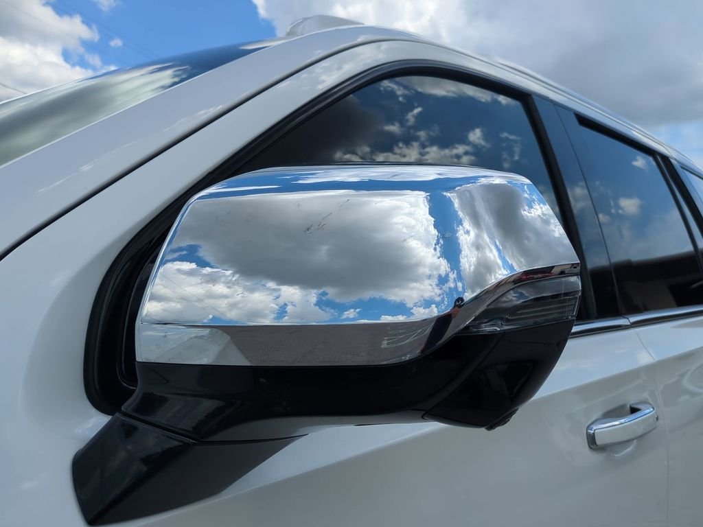 2025 Chevrolet Tahoe Premier - Photo 12