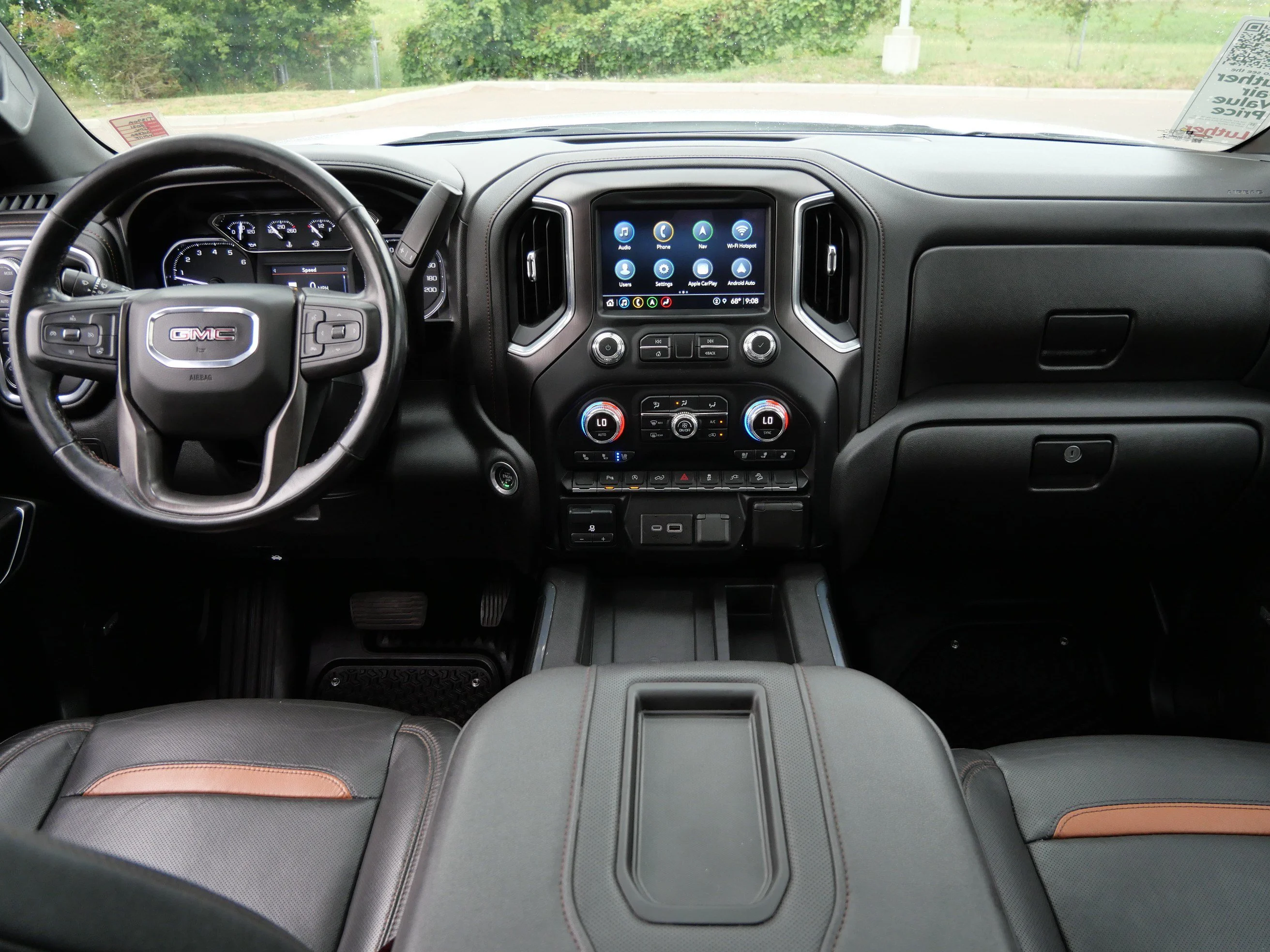 Used 2021 Summit White GMC AT4 image 10
