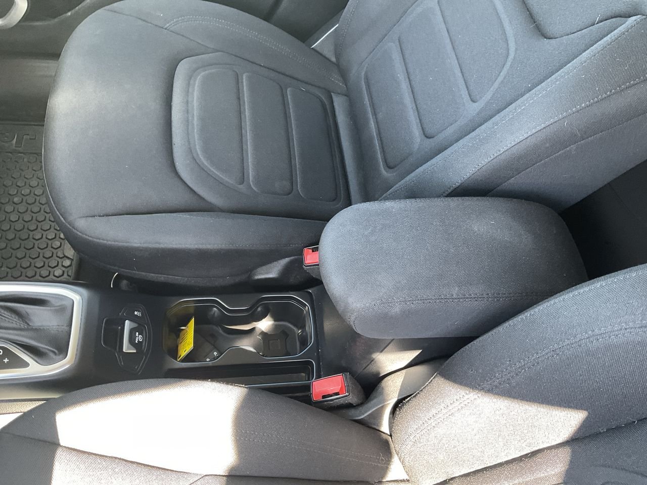 Used 2019 BLUE Jeep Latitude image 20