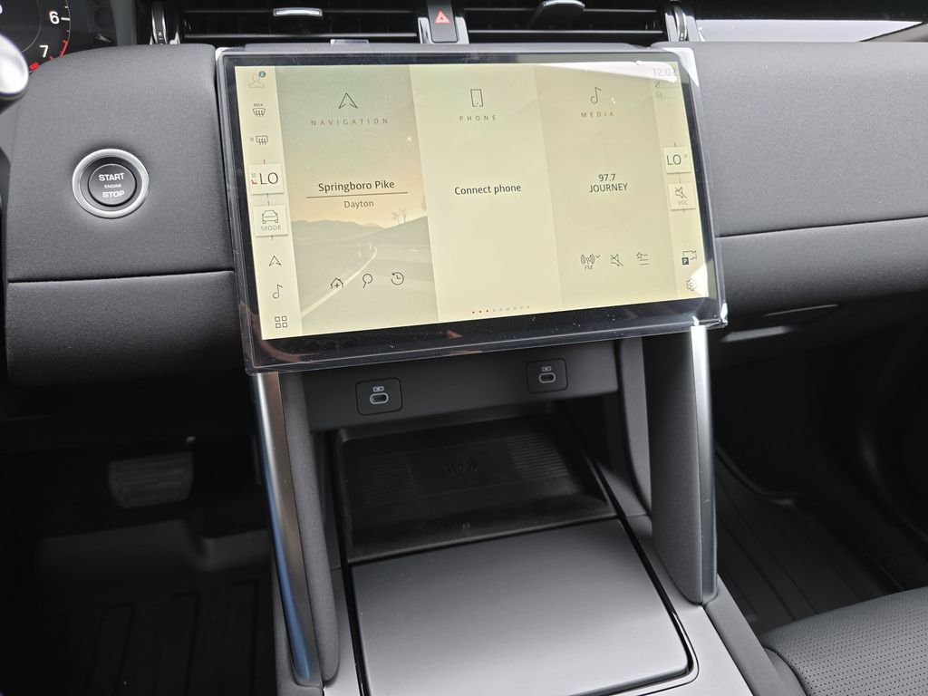 New 2025 Eiger Grey Land Rover S image 30