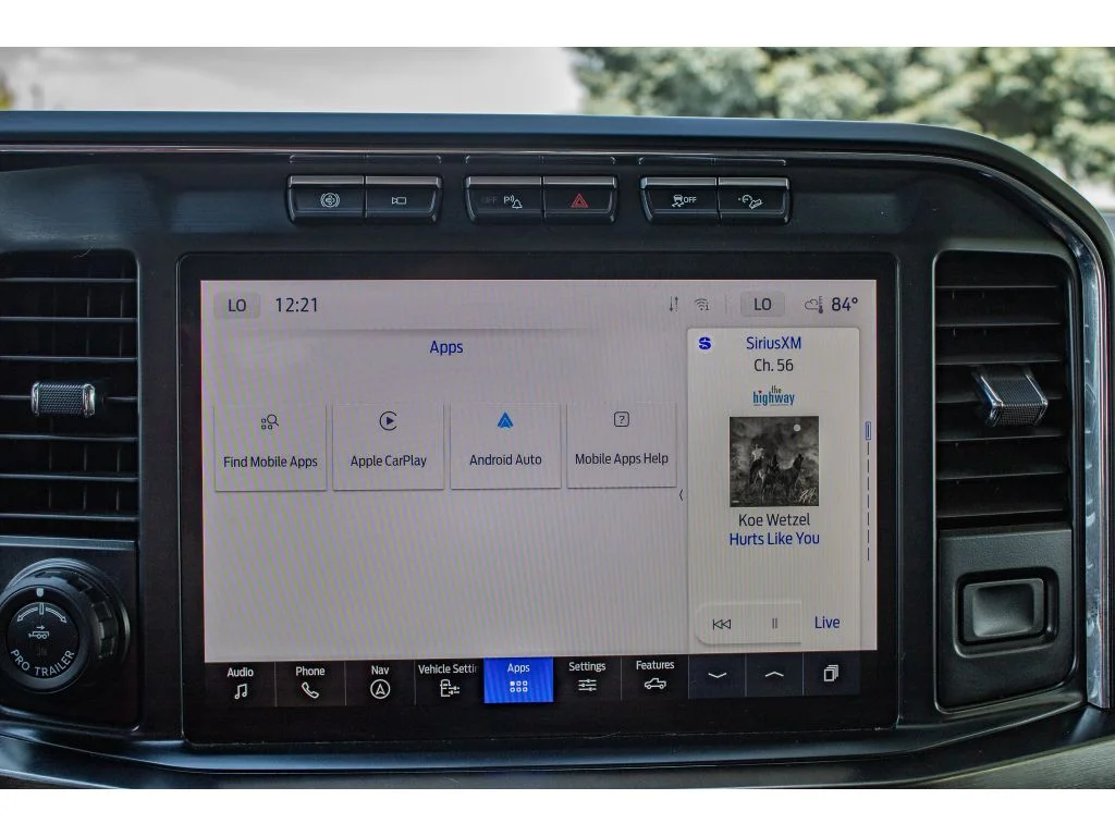 Used 2023 AGATE BLACK Ford LARIAT image 47