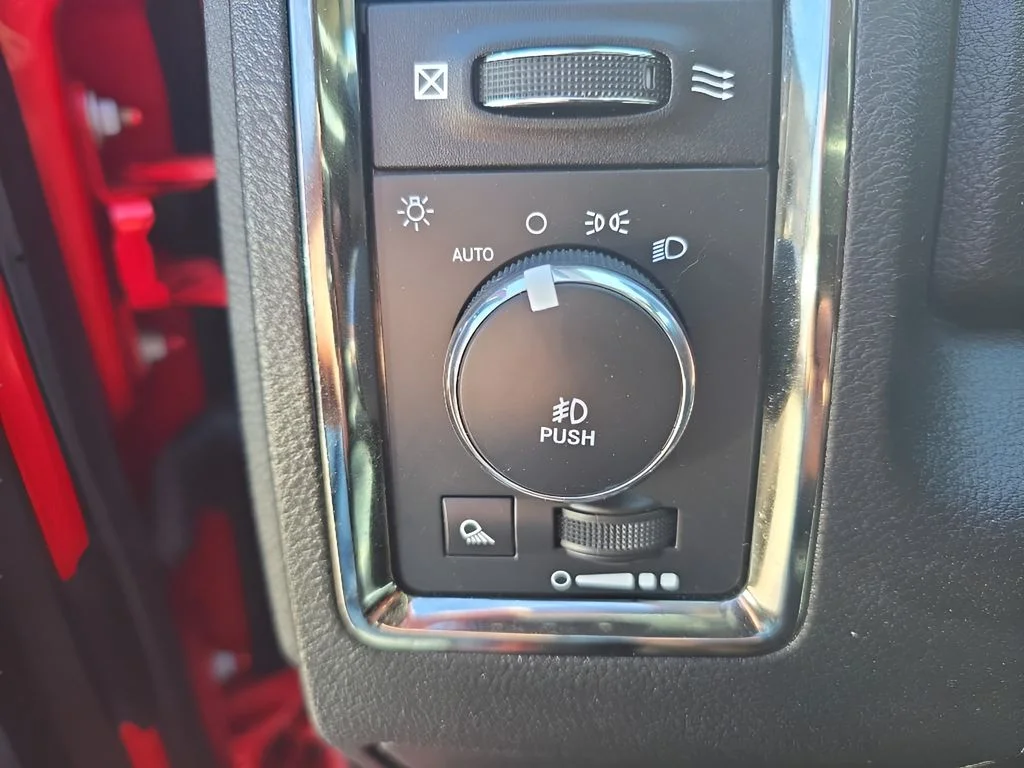 Used 2018 Red Ram  image 13
