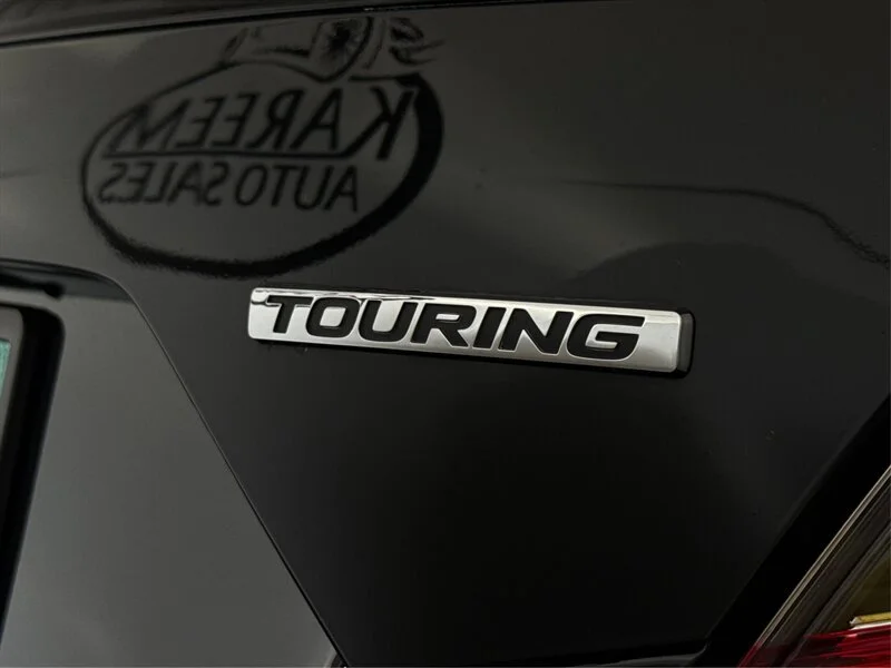 Used 2016 Black Honda Touring image 19