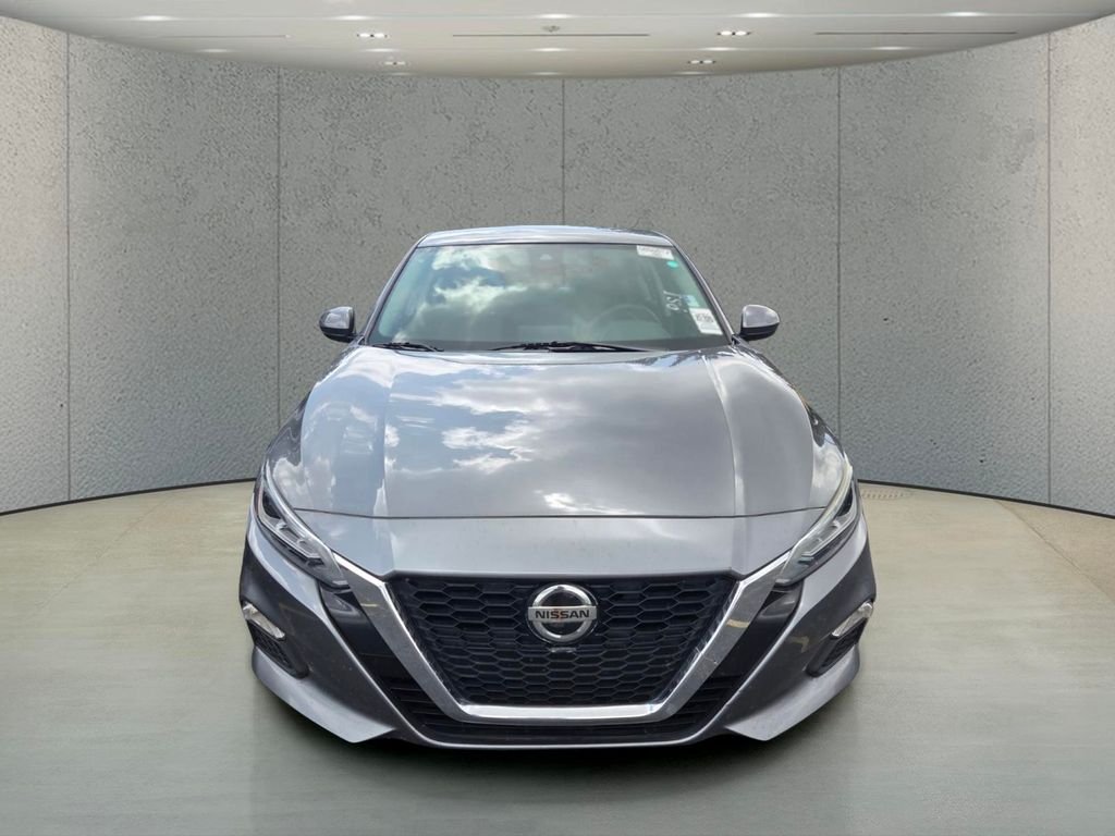 Used 2022 Gray Nissan 2.5 SV image 4