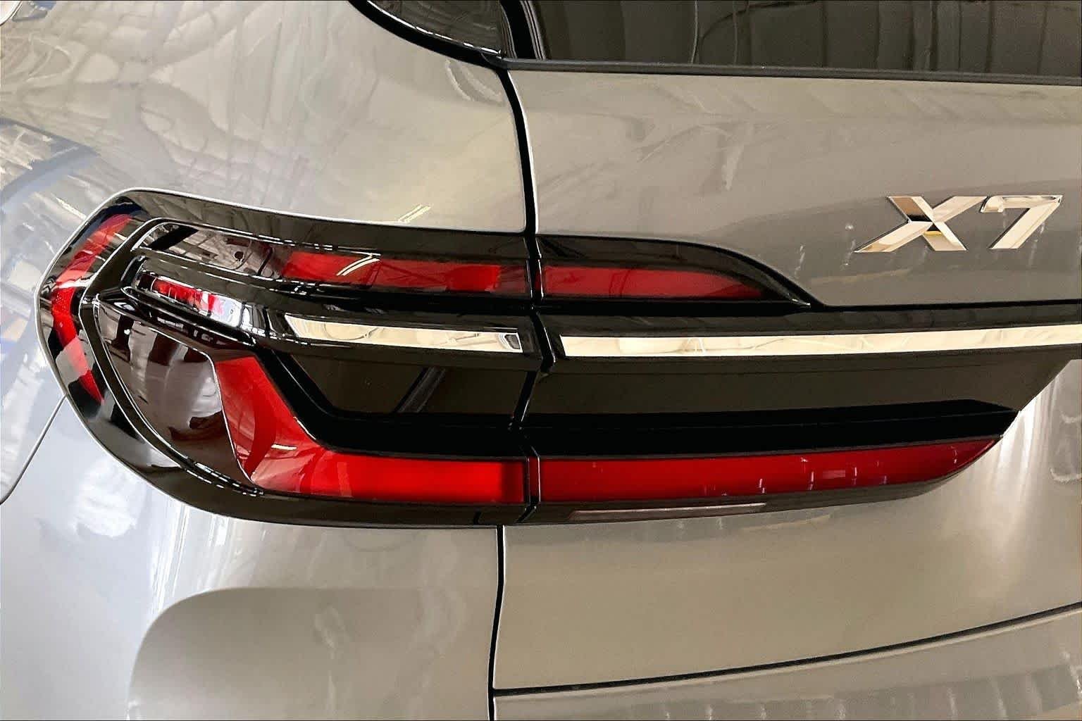 New 2027 Skyscraper Grey Metallic BMW xDrive40i image 14