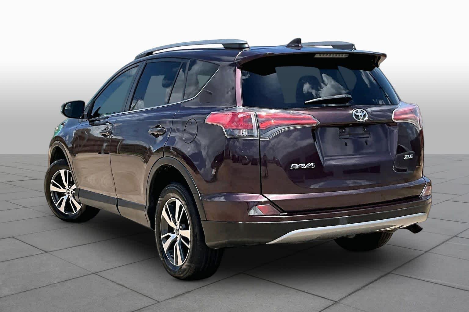 Used 2017 Black Currant Metallic Toyota XLE image 12