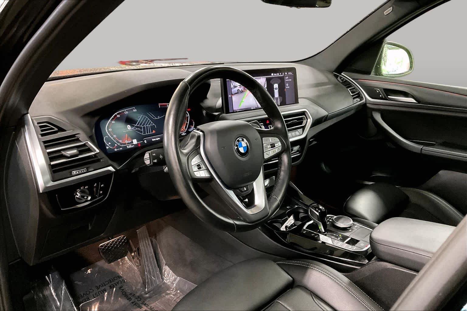 Used 2022 Jet Black BMW xDrive30i image 18