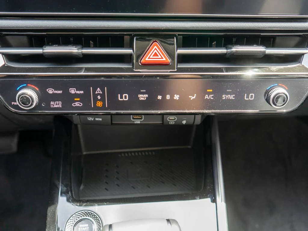 New 2026 Snow White Pearl Kia EX image 24