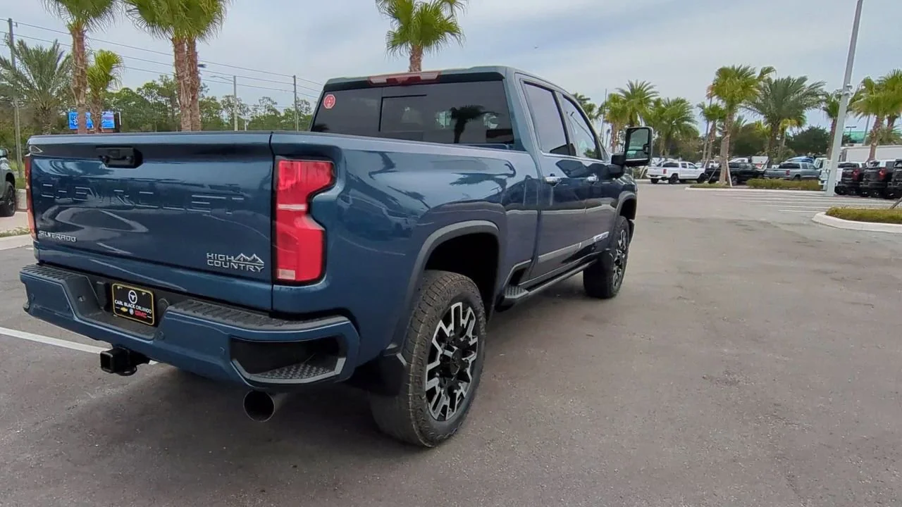 2026 Chevrolet Silverado 2500 HD High Country - Photo 8