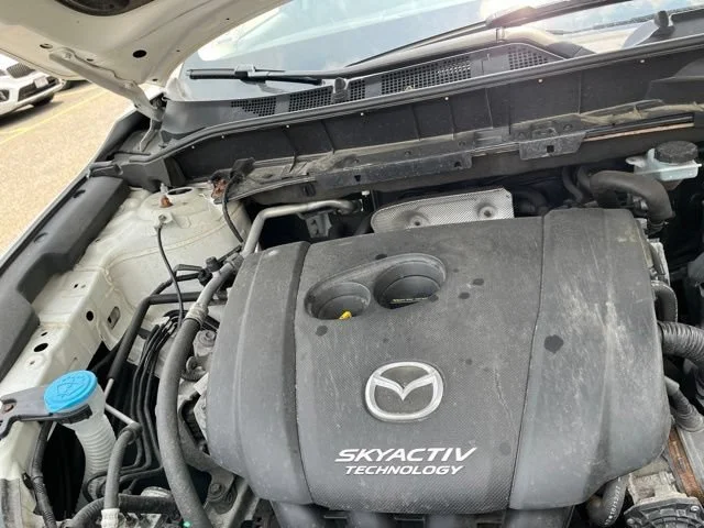 Used 2017 Snowflake White Pearl Mica Mazda Sport image 24