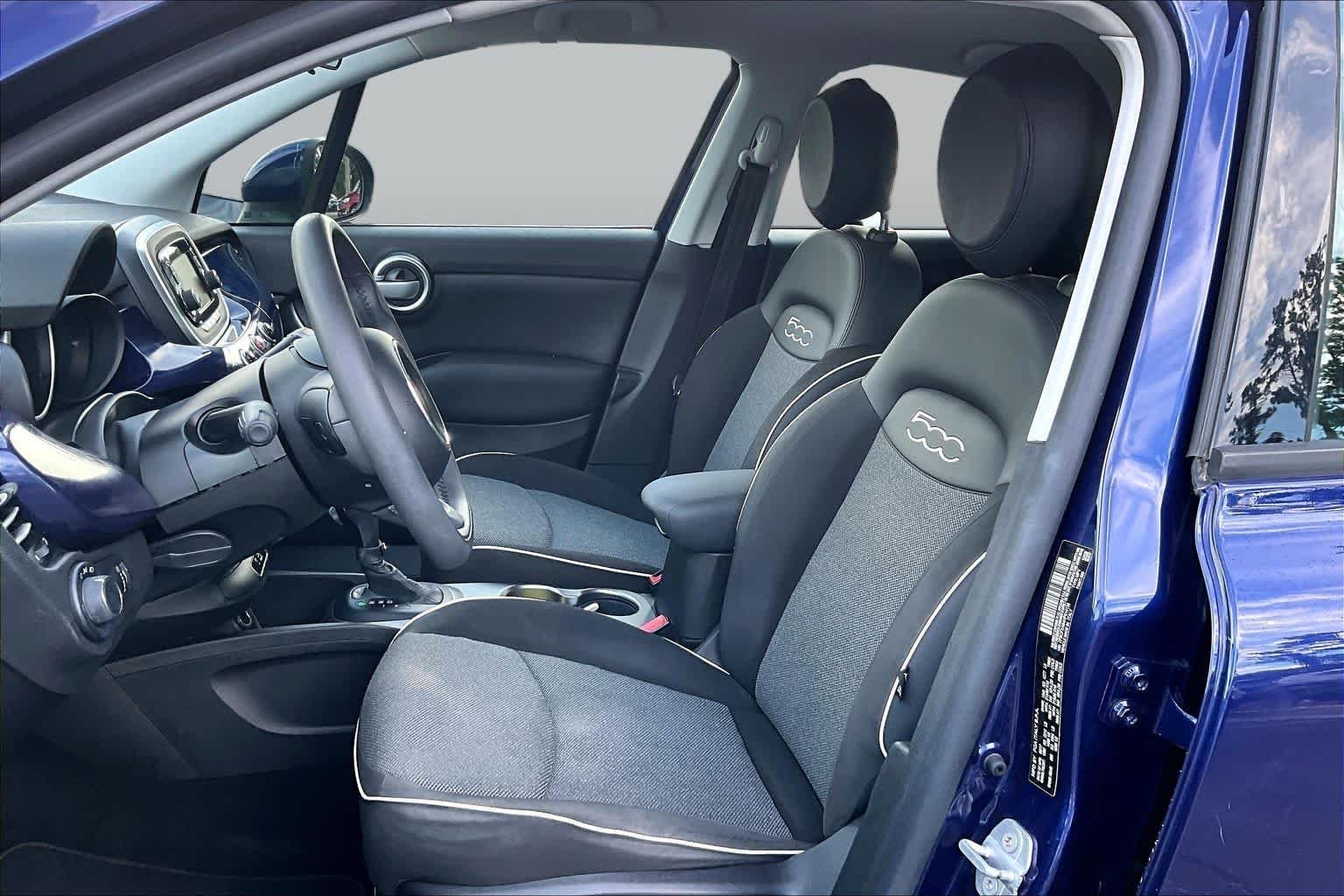 Used 2017 Blu Venezia (Blue Metallic) FIAT Pop image 8