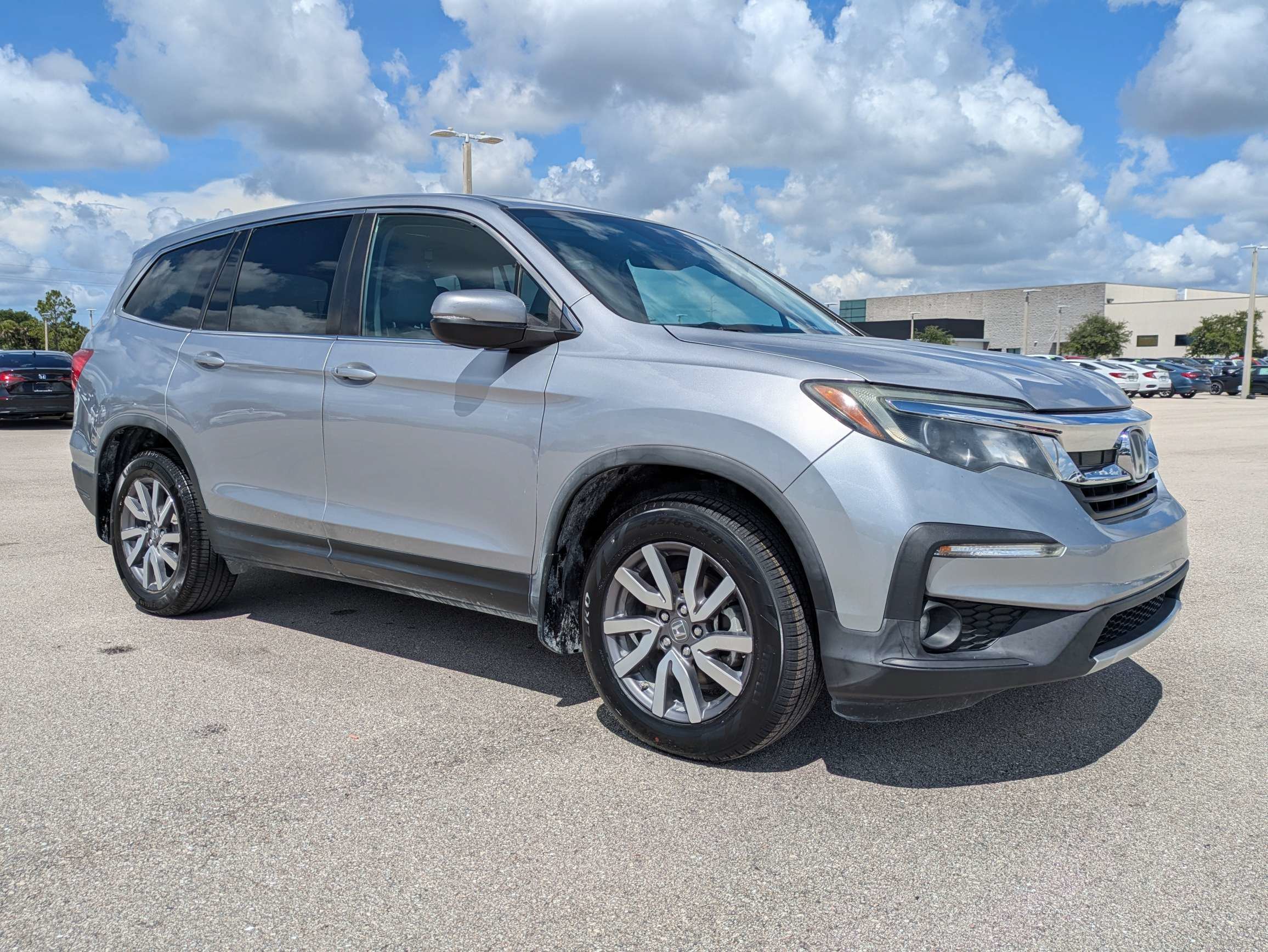 Used 2020 Lunar Silver Metallic Honda EX-L image 2