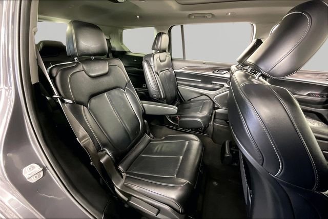 Used 2022 Gray Jeep Limited image 20