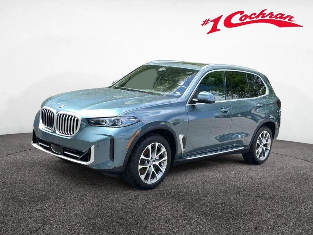 Used 2026 BLU/Blue BMW xDrive40i image 11