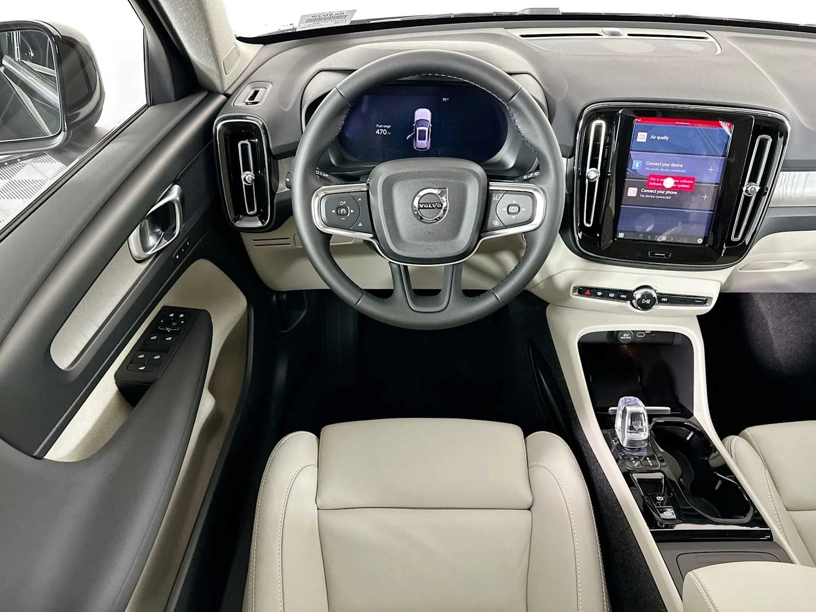 2025 Volvo XC40 Plus - Photo 20